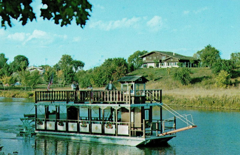 Bavarian Belle Riverboat - Vintage Postcard (newer photo)